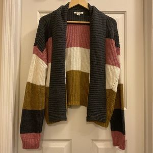 Sweater/Cardigan